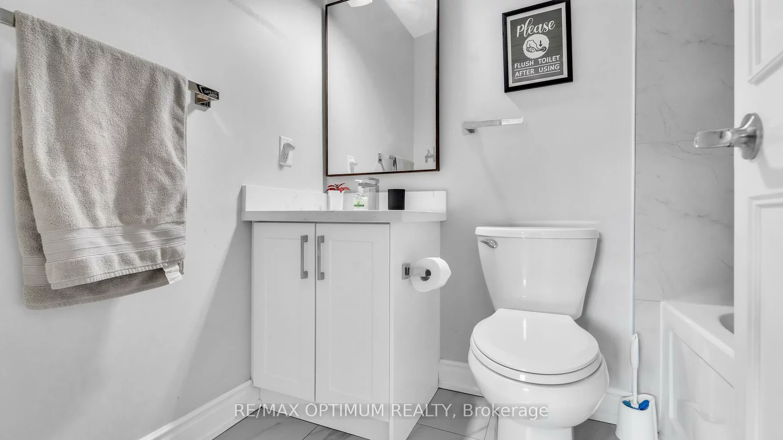 362, Kingsbridge Garden, Hurontario, Mississauga