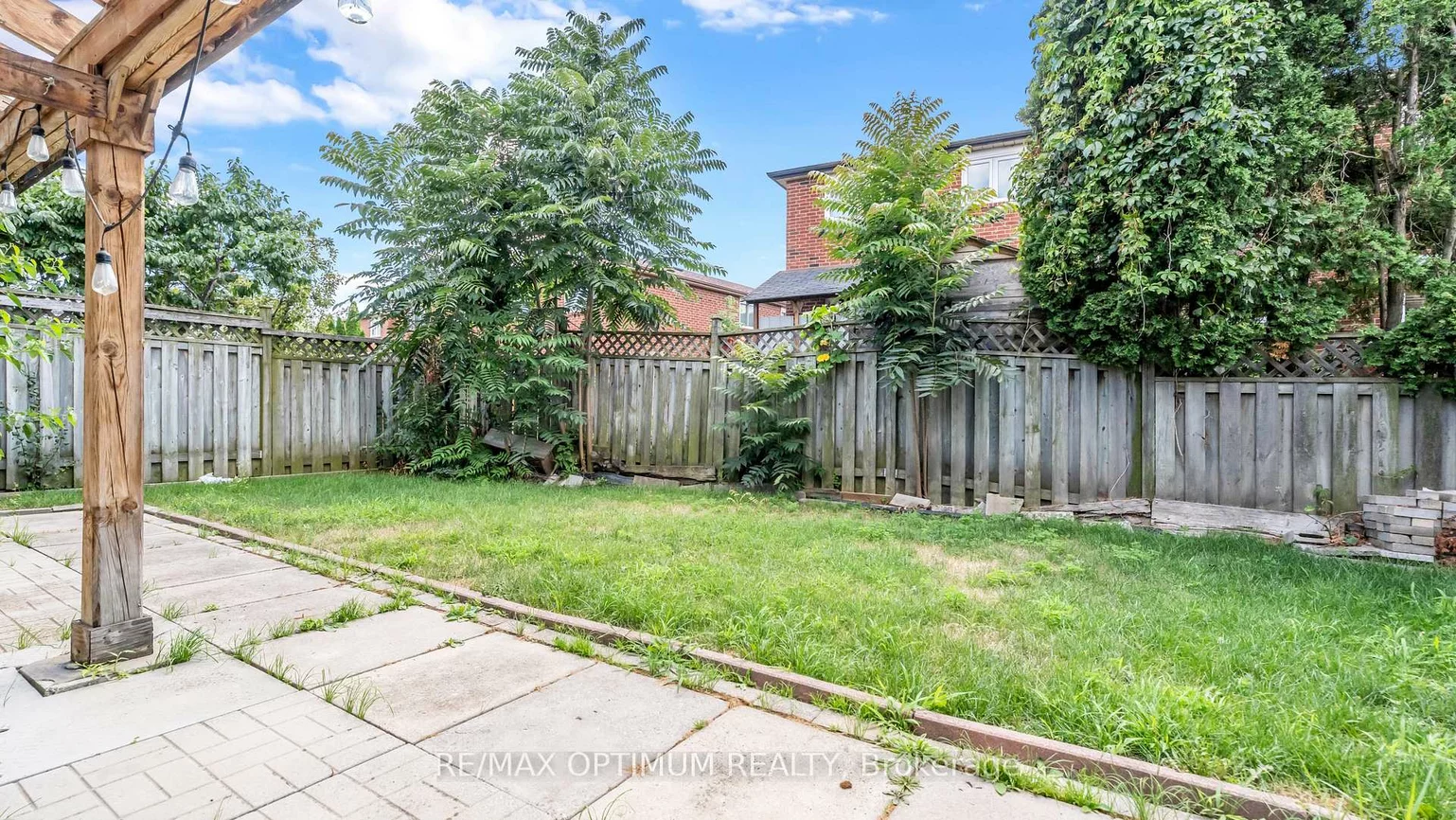 362, Kingsbridge Garden, Hurontario, Mississauga