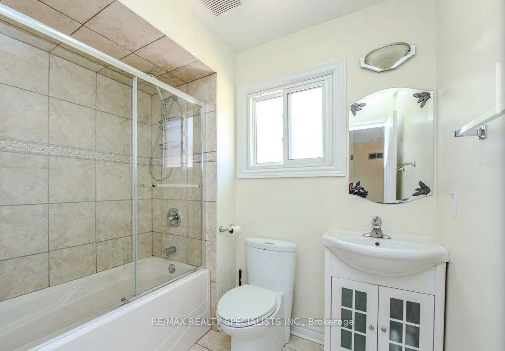 6828, Gracefield, Lisgar, Mississauga
