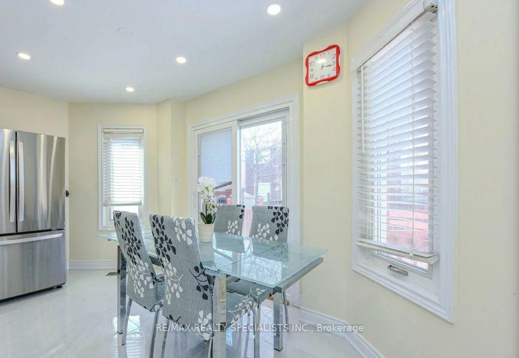 6828, Gracefield, Lisgar, Mississauga