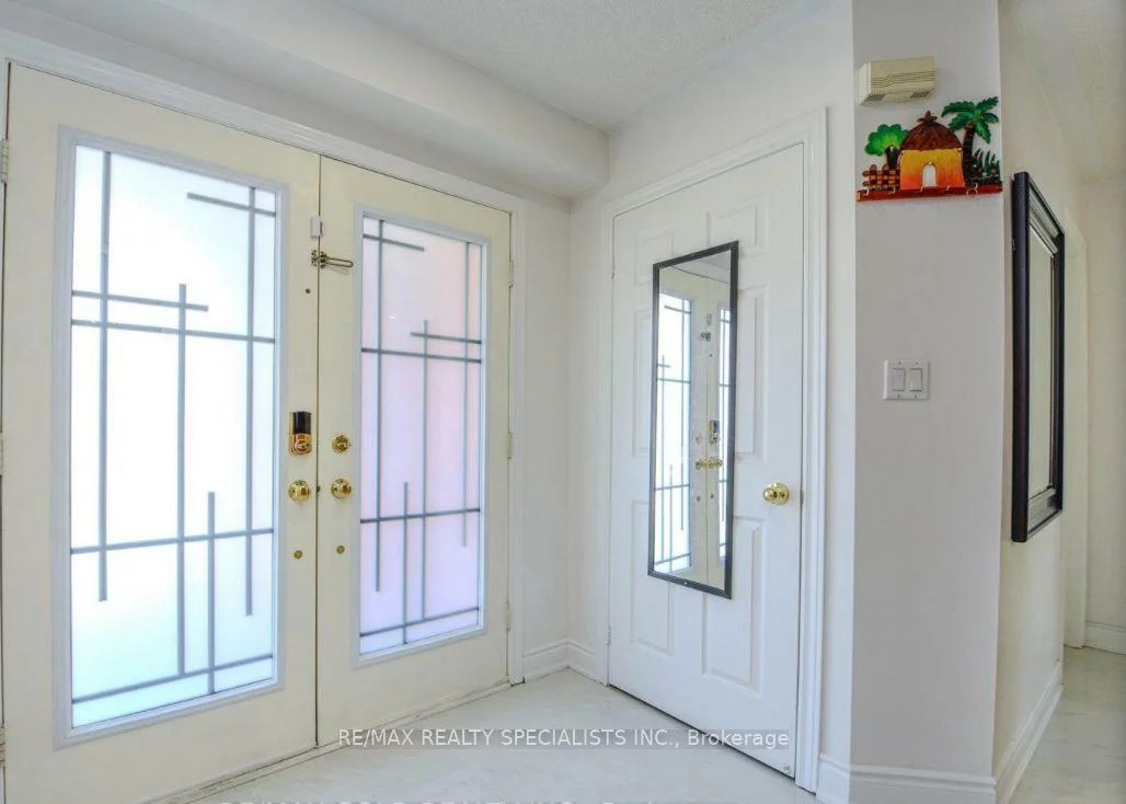 6828, Gracefield, Lisgar, Mississauga