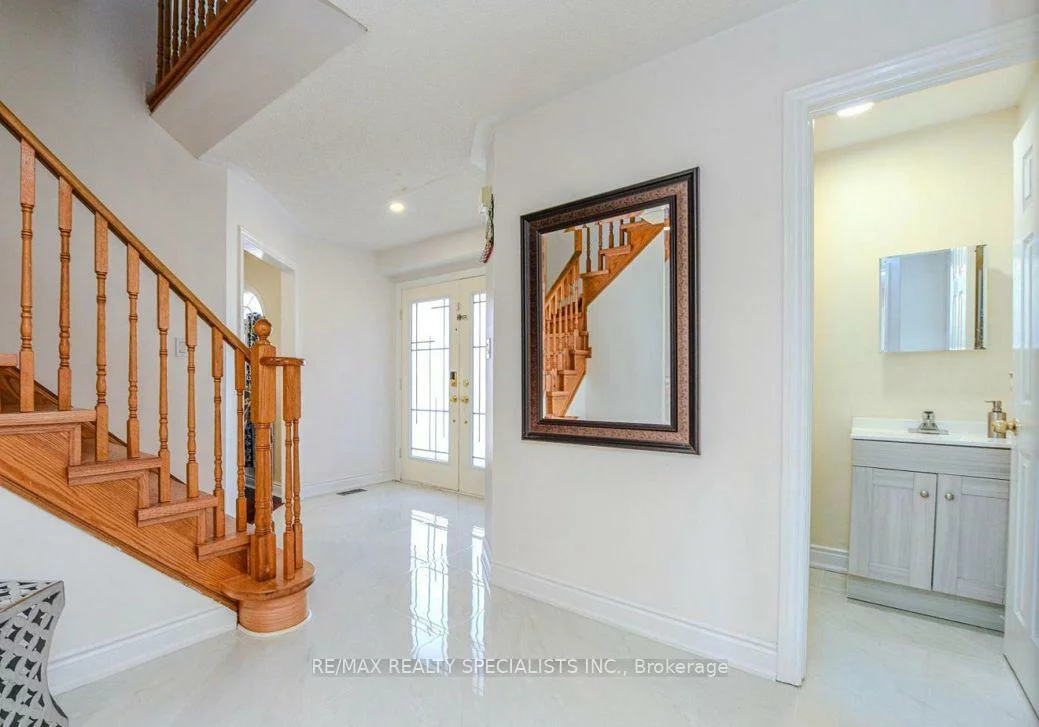 6828, Gracefield, Lisgar, Mississauga