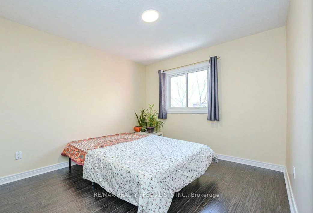 6828, Gracefield, Lisgar, Mississauga