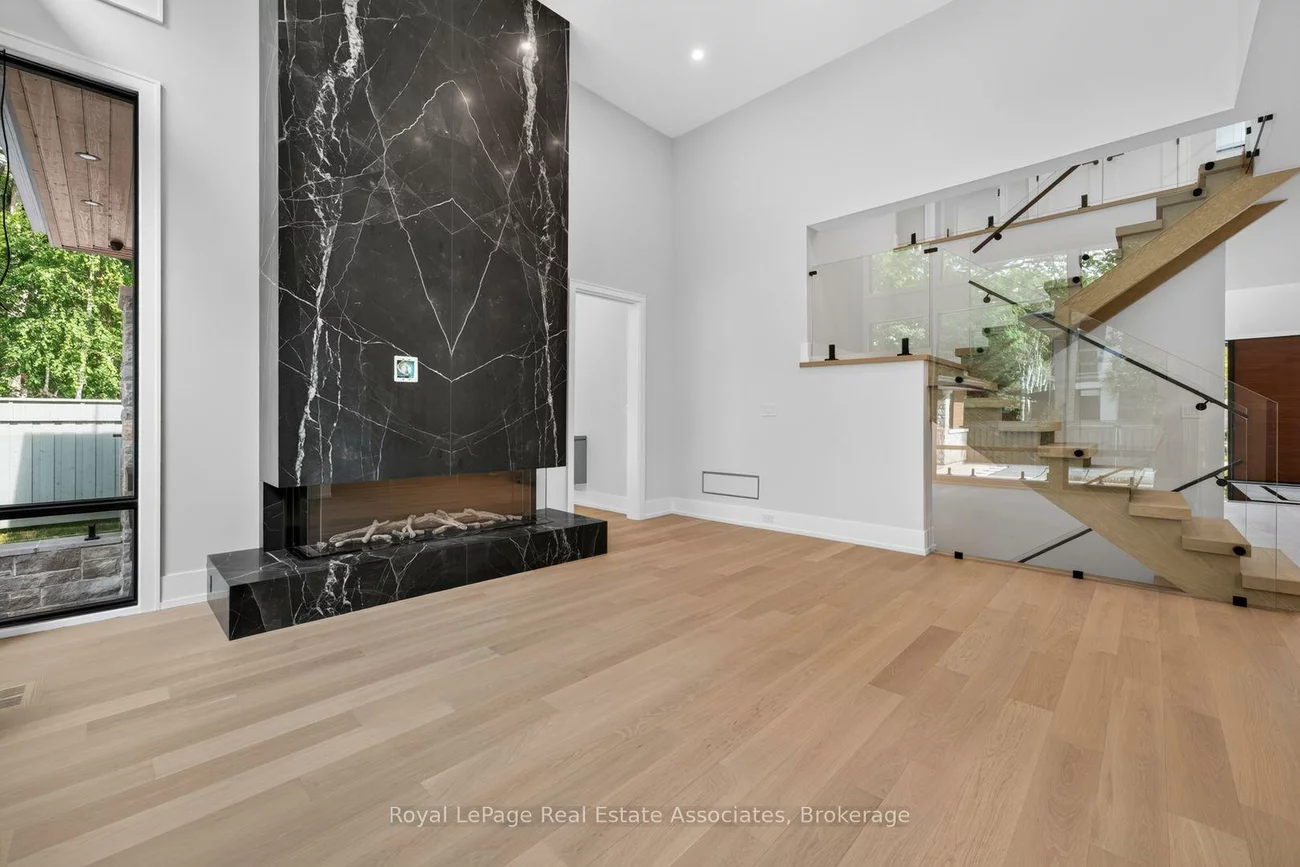 1270, Birchview, Lorne Park, Mississauga