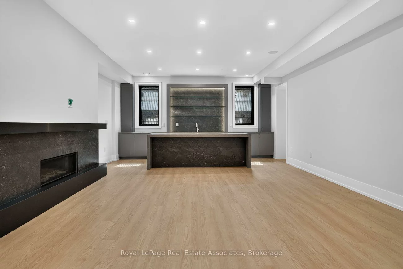 1270, Birchview, Lorne Park, Mississauga