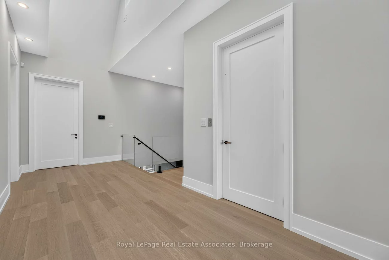 1270, Birchview, Lorne Park, Mississauga