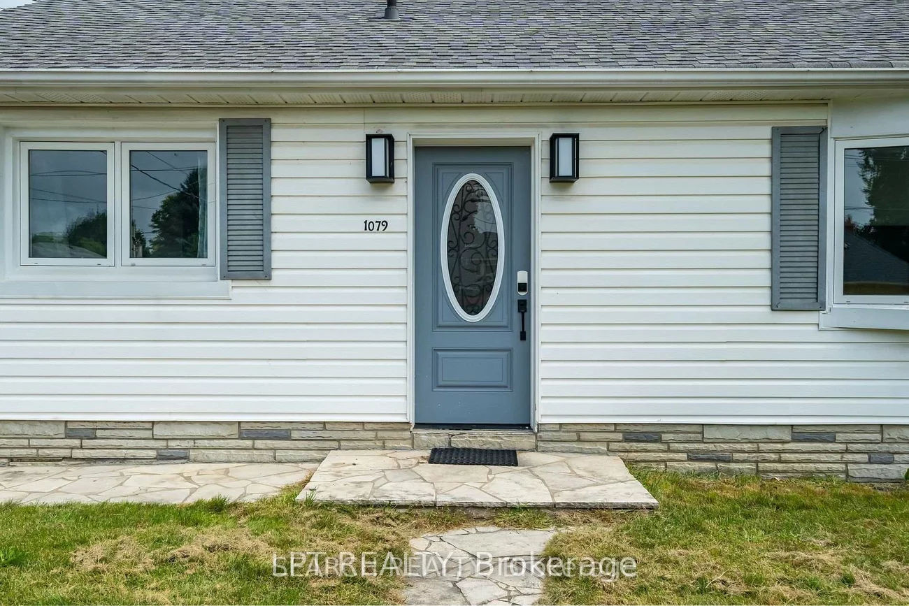 1079, Deta, Lakeview, Mississauga