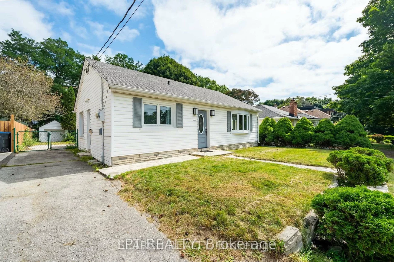 1079, Deta, Lakeview, Mississauga