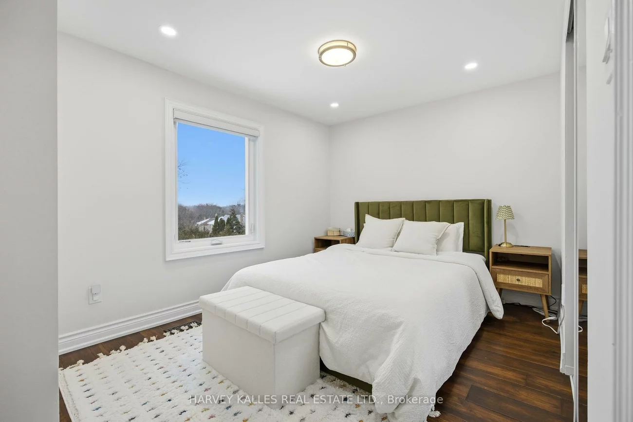 3254, Sir Johns, Erin Mills, Mississauga
