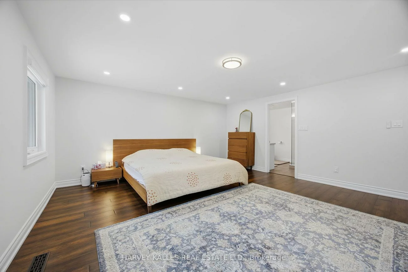 3254, Sir Johns, Erin Mills, Mississauga