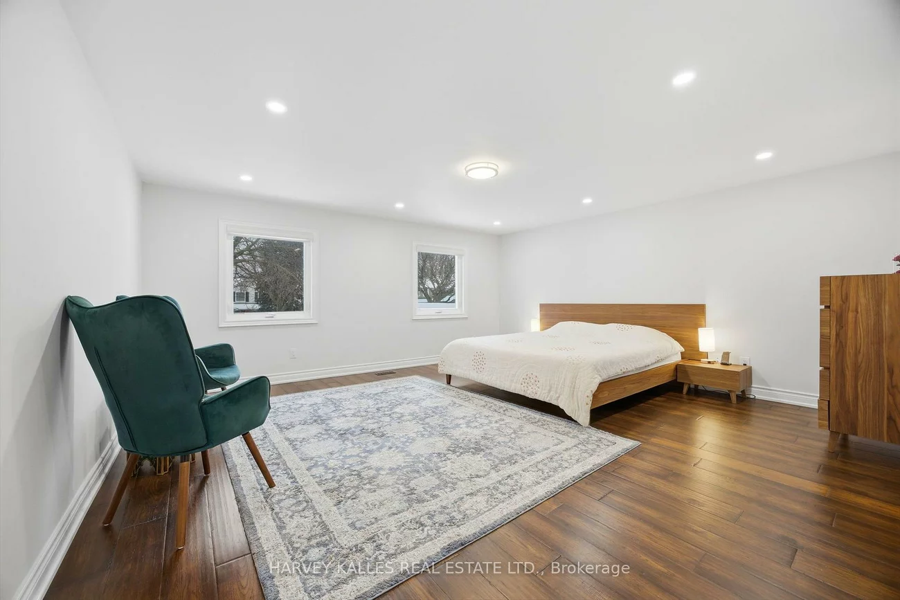 3254, Sir Johns, Erin Mills, Mississauga
