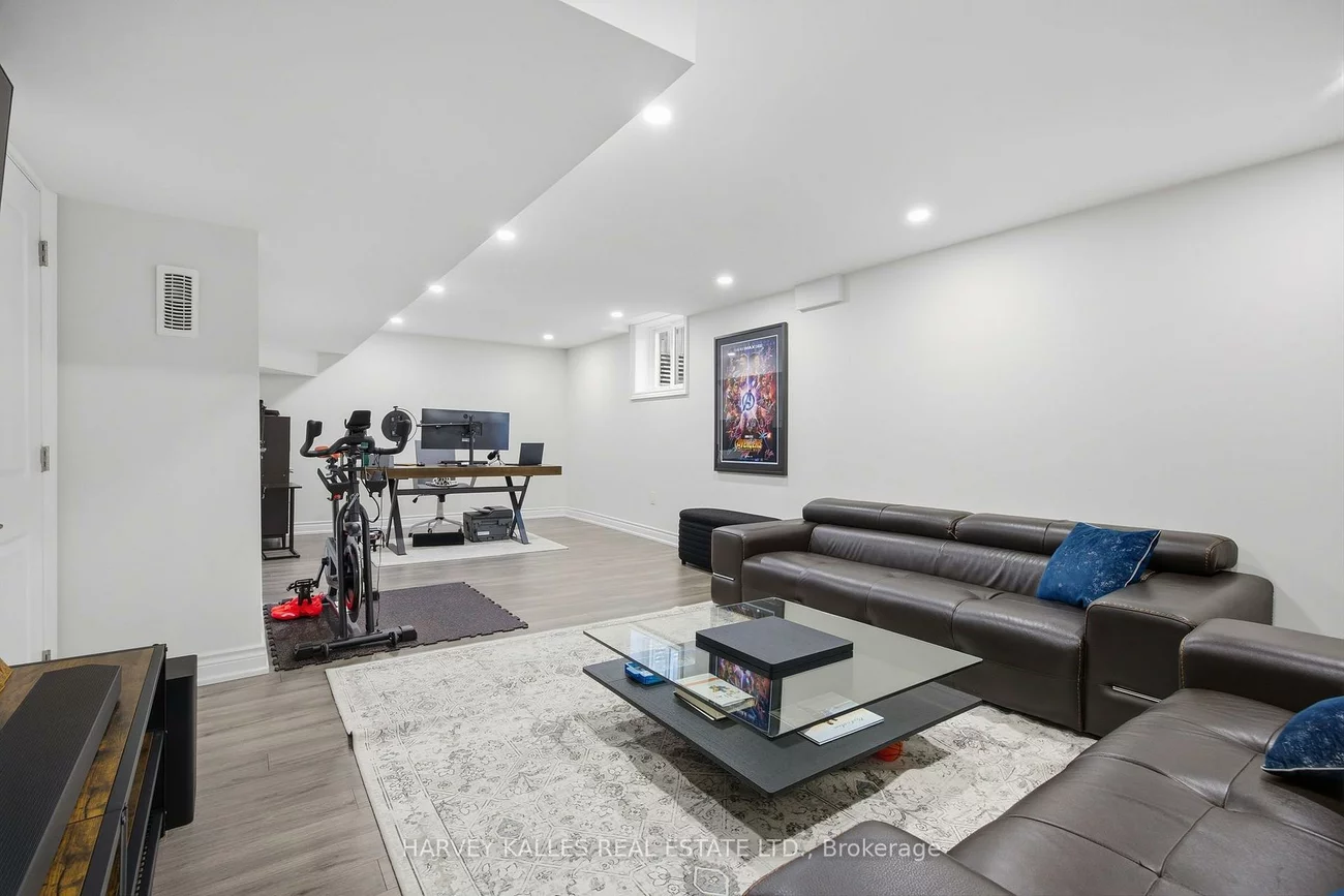 3254, Sir Johns, Erin Mills, Mississauga