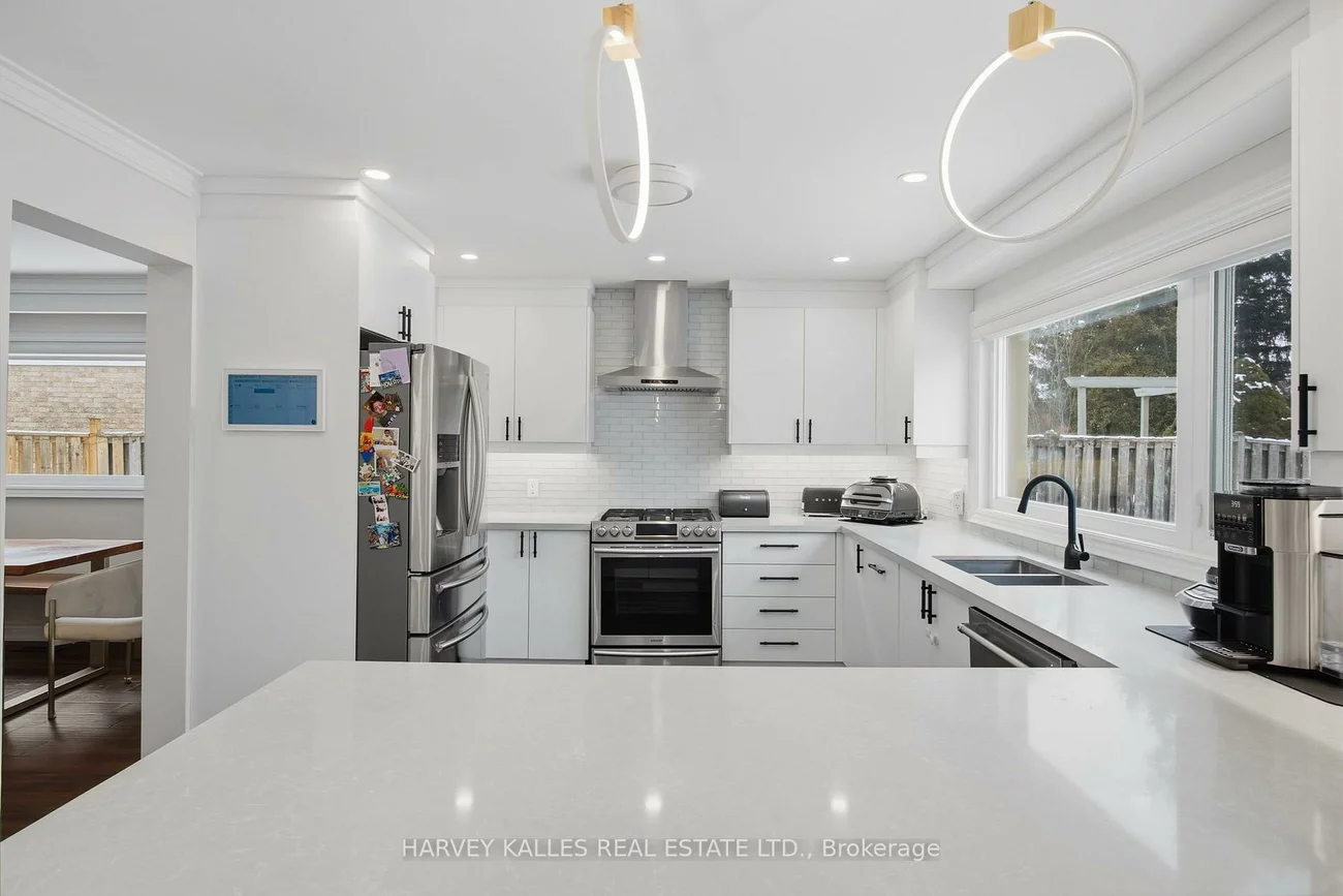 3254, Sir Johns, Erin Mills, Mississauga