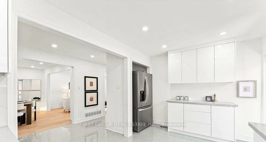 3193, Cawthra, Applewood, Mississauga