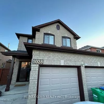 1028, Fernandez, East Credit, Mississauga