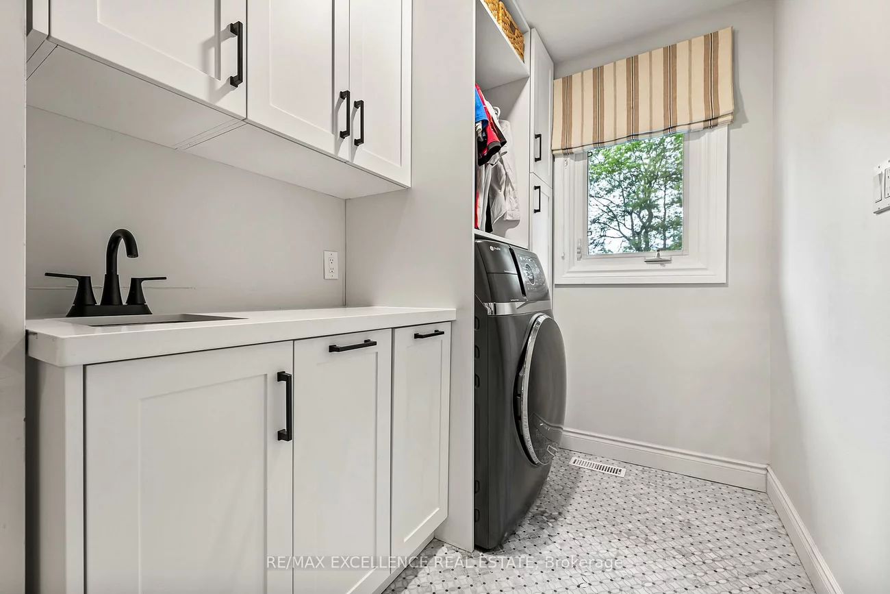 2446, Hammond, Sheridan, Mississauga