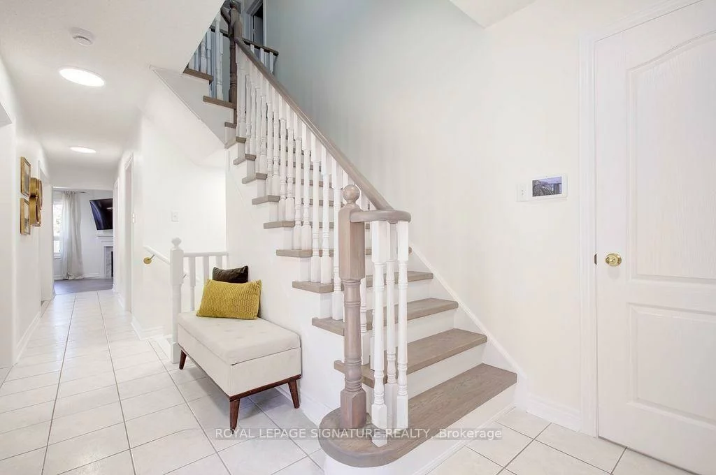 5386, Landsborough, Hurontario, Mississauga