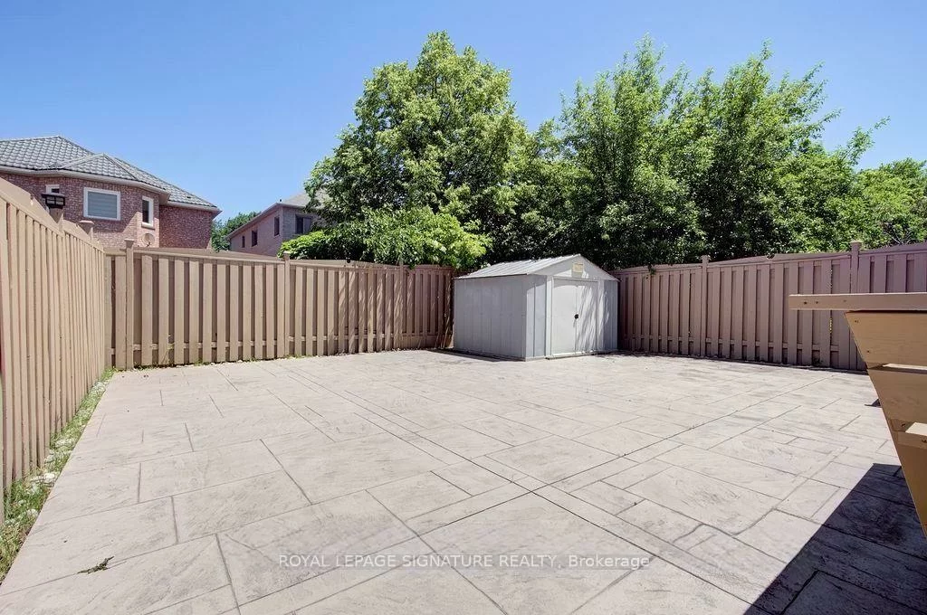 5386, Landsborough, Hurontario, Mississauga