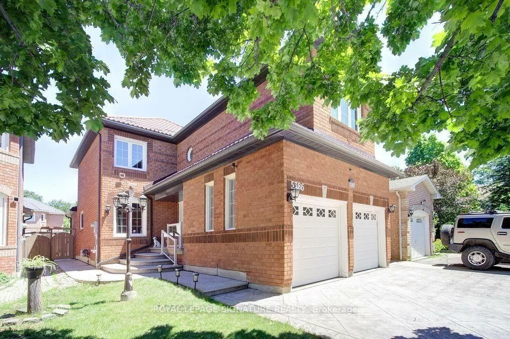 5386, Landsborough, Hurontario, Mississauga