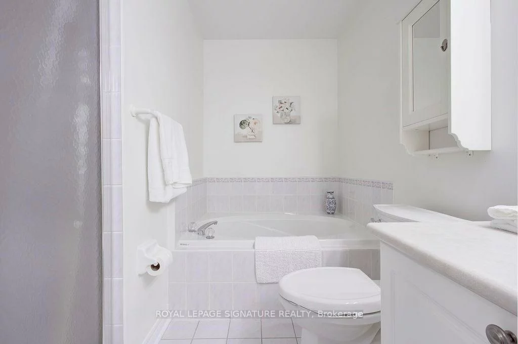 5386, Landsborough, Hurontario, Mississauga