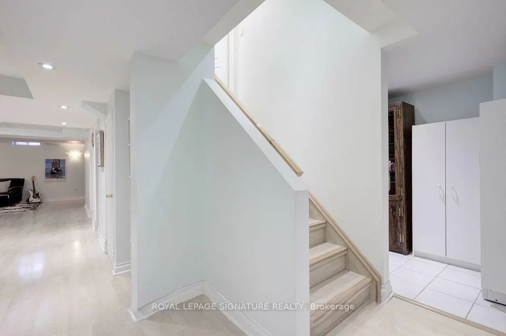 5386, Landsborough, Hurontario, Mississauga