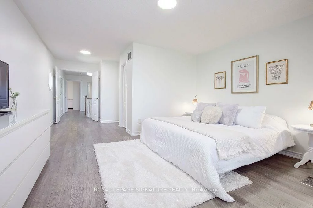 5386, Landsborough, Hurontario, Mississauga