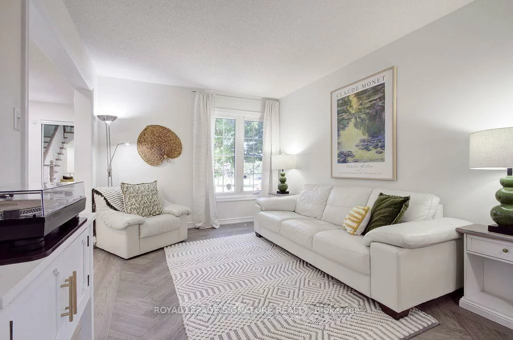 5386, Landsborough, Hurontario, Mississauga