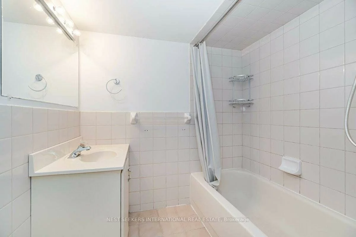 943, Ninth, Lakeview, Mississauga