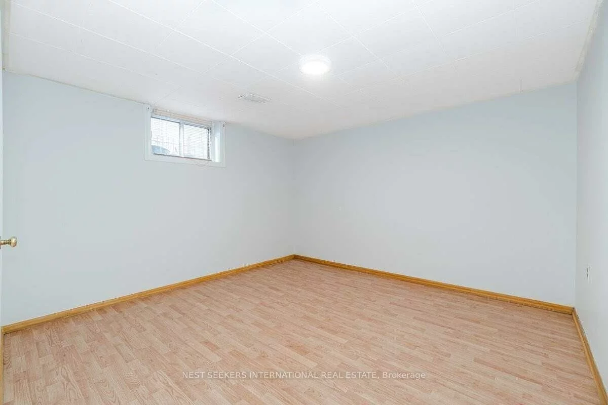 943, Ninth, Lakeview, Mississauga
