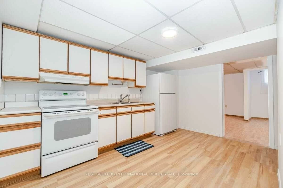 943, Ninth, Lakeview, Mississauga