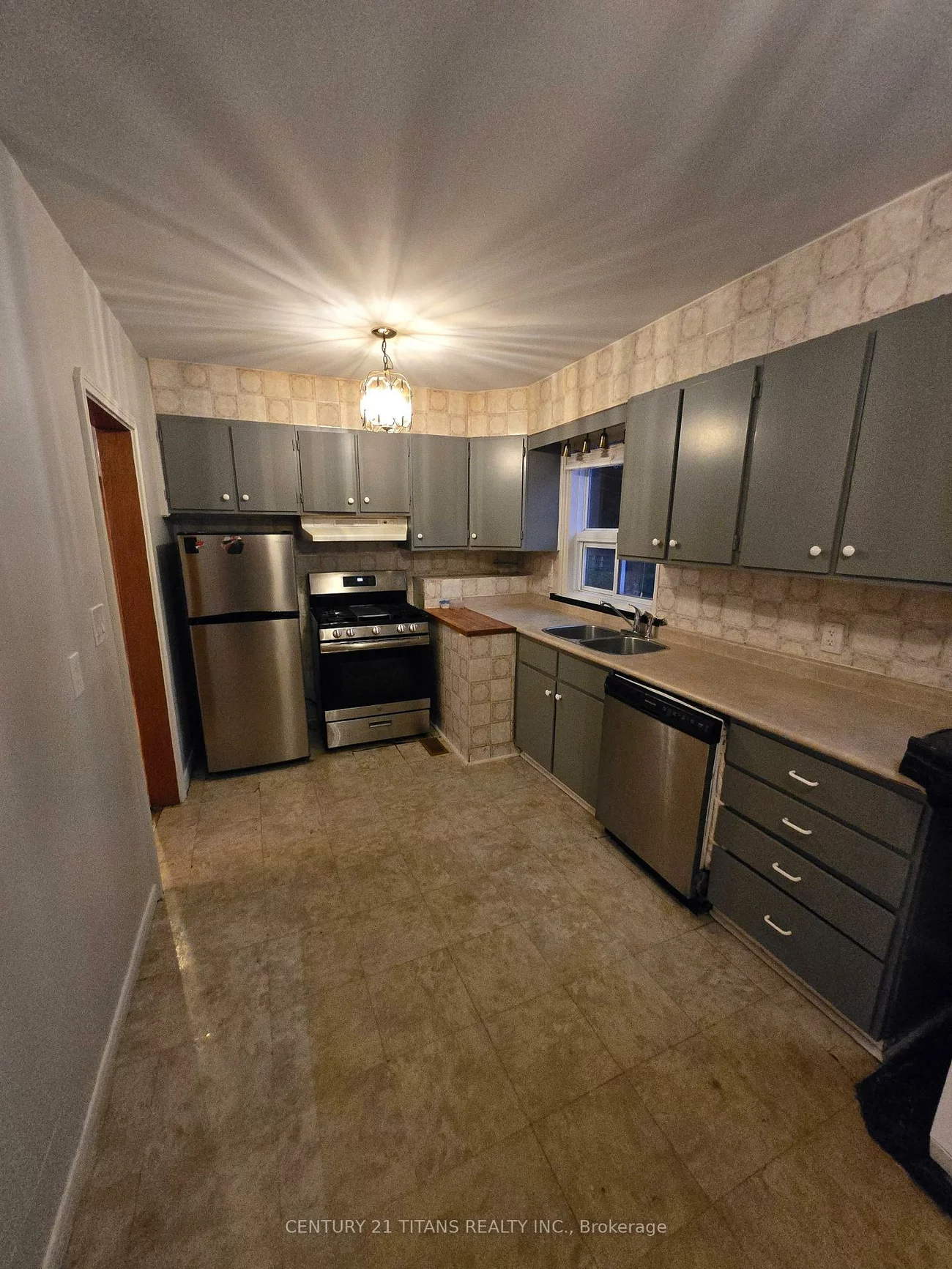 572, Exbury, Mineola, Mississauga
