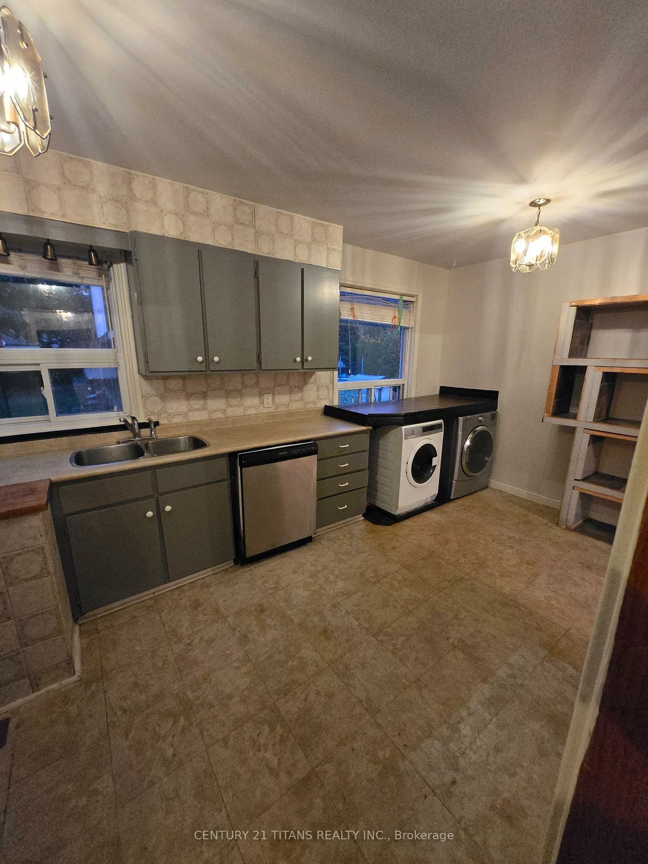 572, Exbury, Mineola, Mississauga