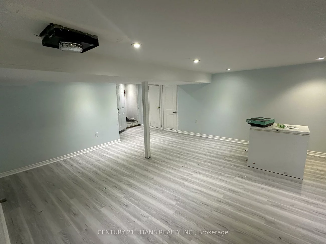 572, Exbury, Mineola, Mississauga