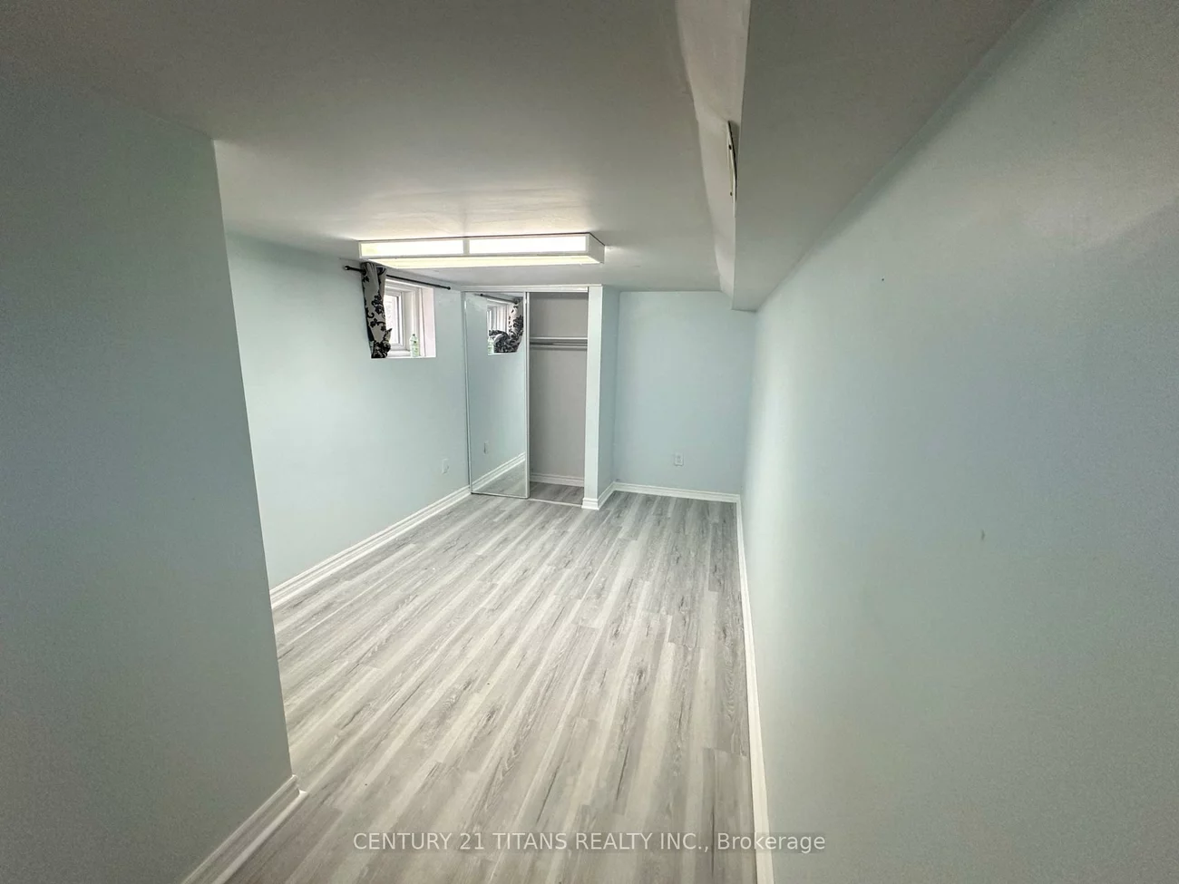 572, Exbury, Mineola, Mississauga