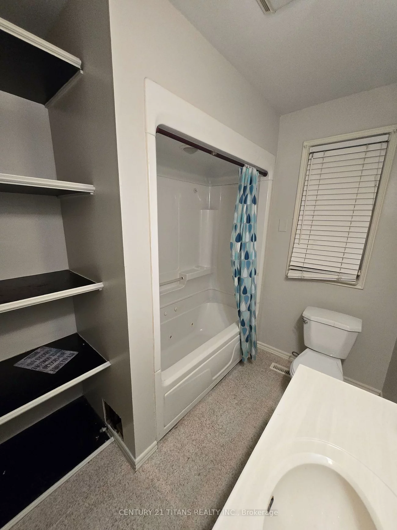 572, Exbury, Mineola, Mississauga