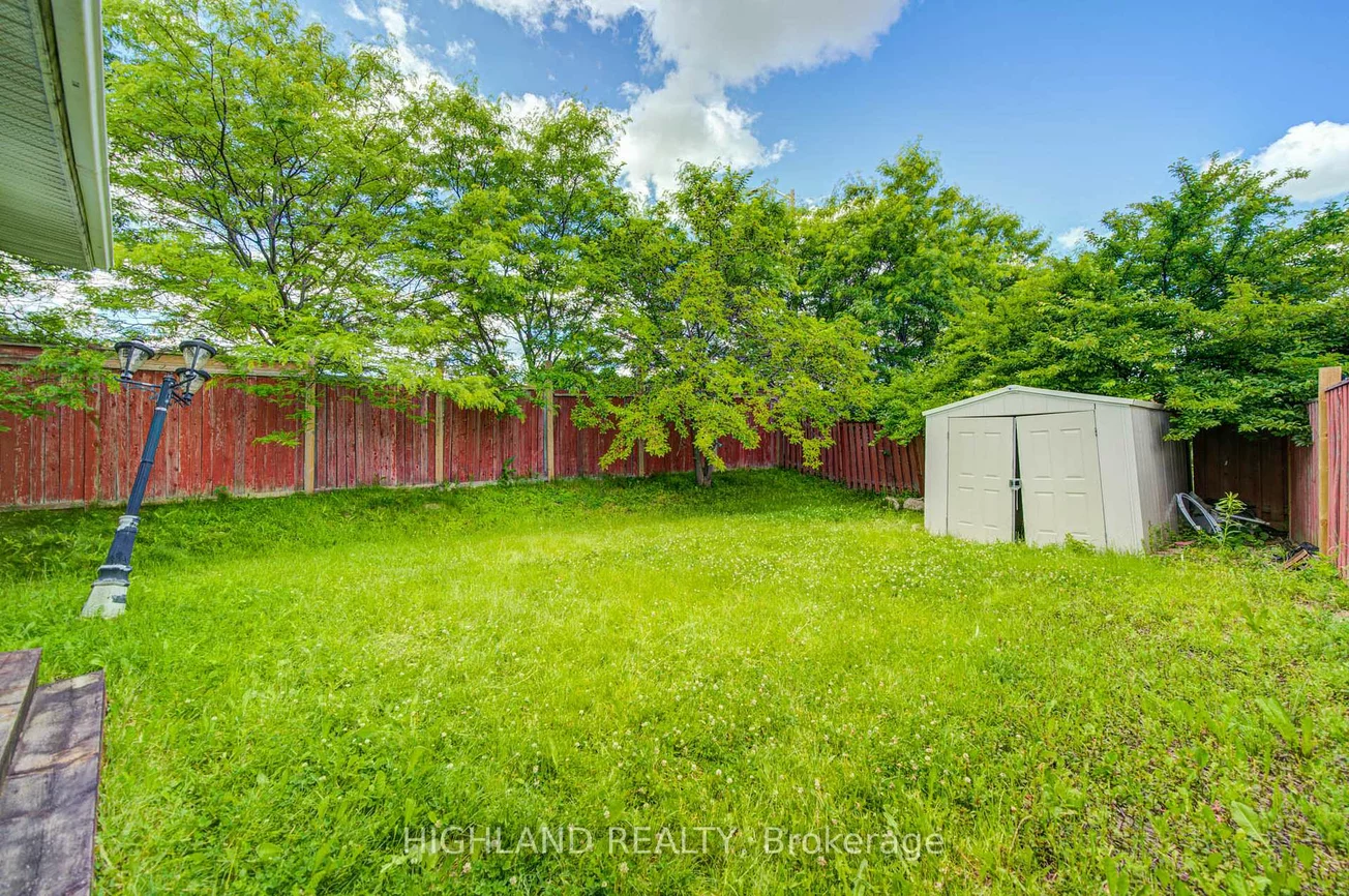 5327, Landsborough, Hurontario, Mississauga