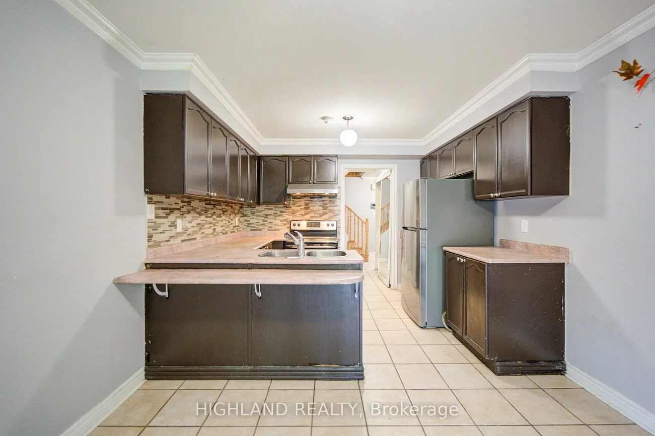 5327, Landsborough, Hurontario, Mississauga