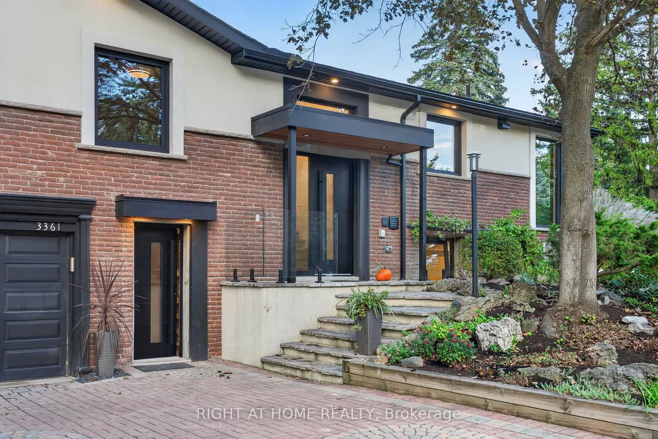 3361, Rhonda, Mississauga Valleys, Mississauga