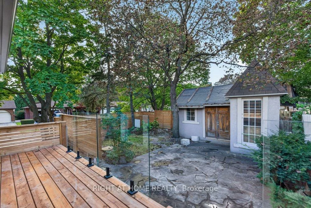3361, Rhonda, Mississauga Valleys, Mississauga
