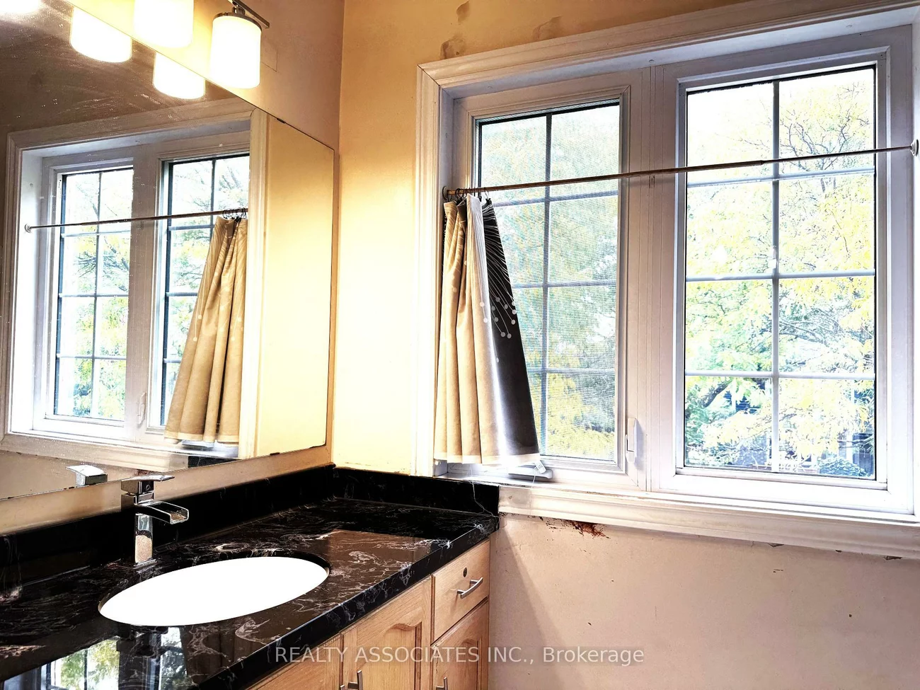 5577, Haddon Hall, Central Erin Mills, Mississauga