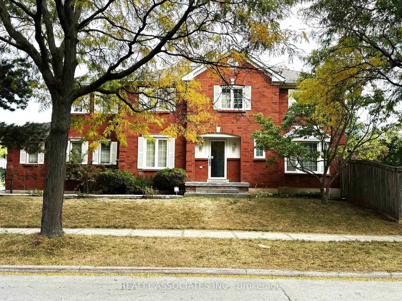5577, Haddon Hall, Central Erin Mills, Mississauga