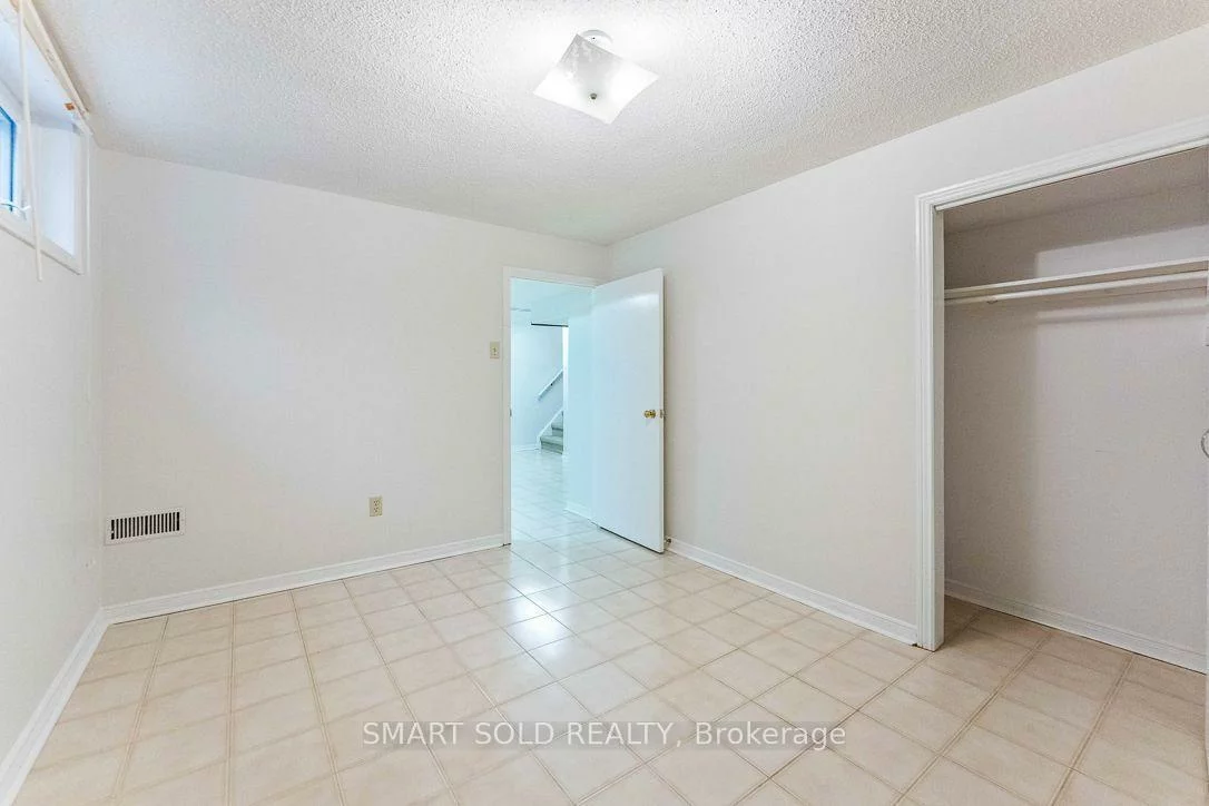 853, Apple Gate, Creditview, Mississauga