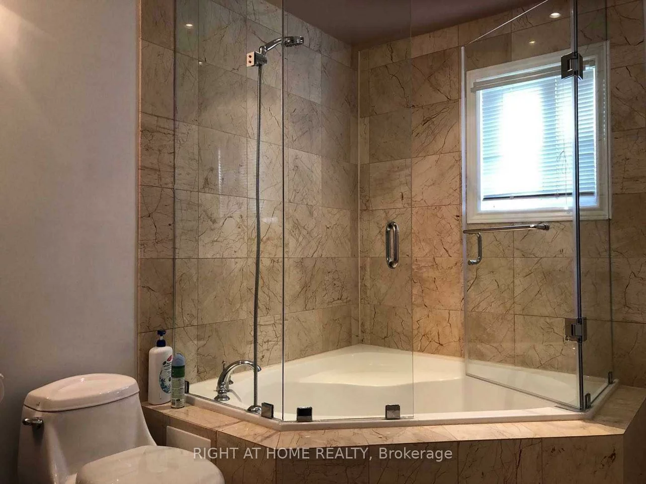 5590, Loonlake, East Credit, Mississauga