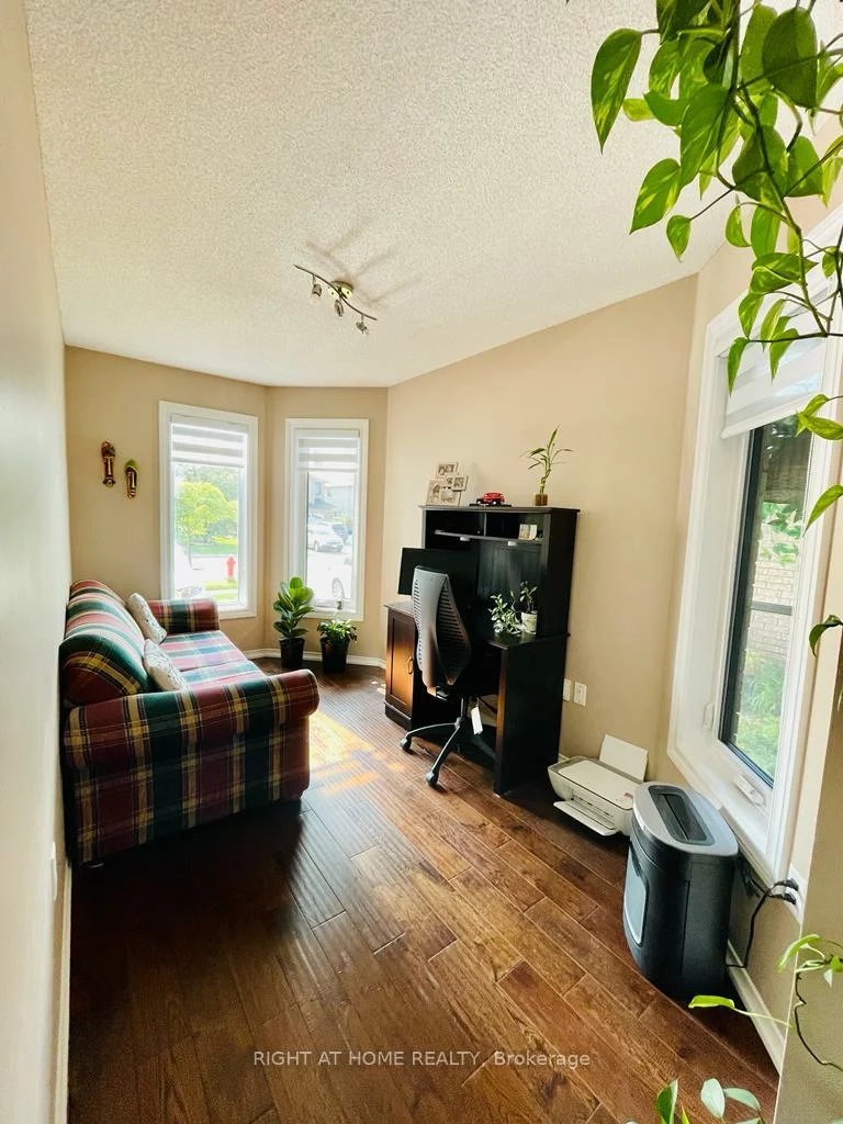 3371, Snowball, Lisgar, Mississauga