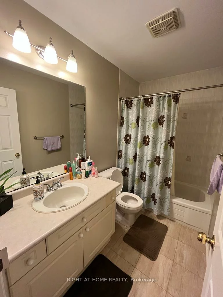 3371, Snowball, Lisgar, Mississauga