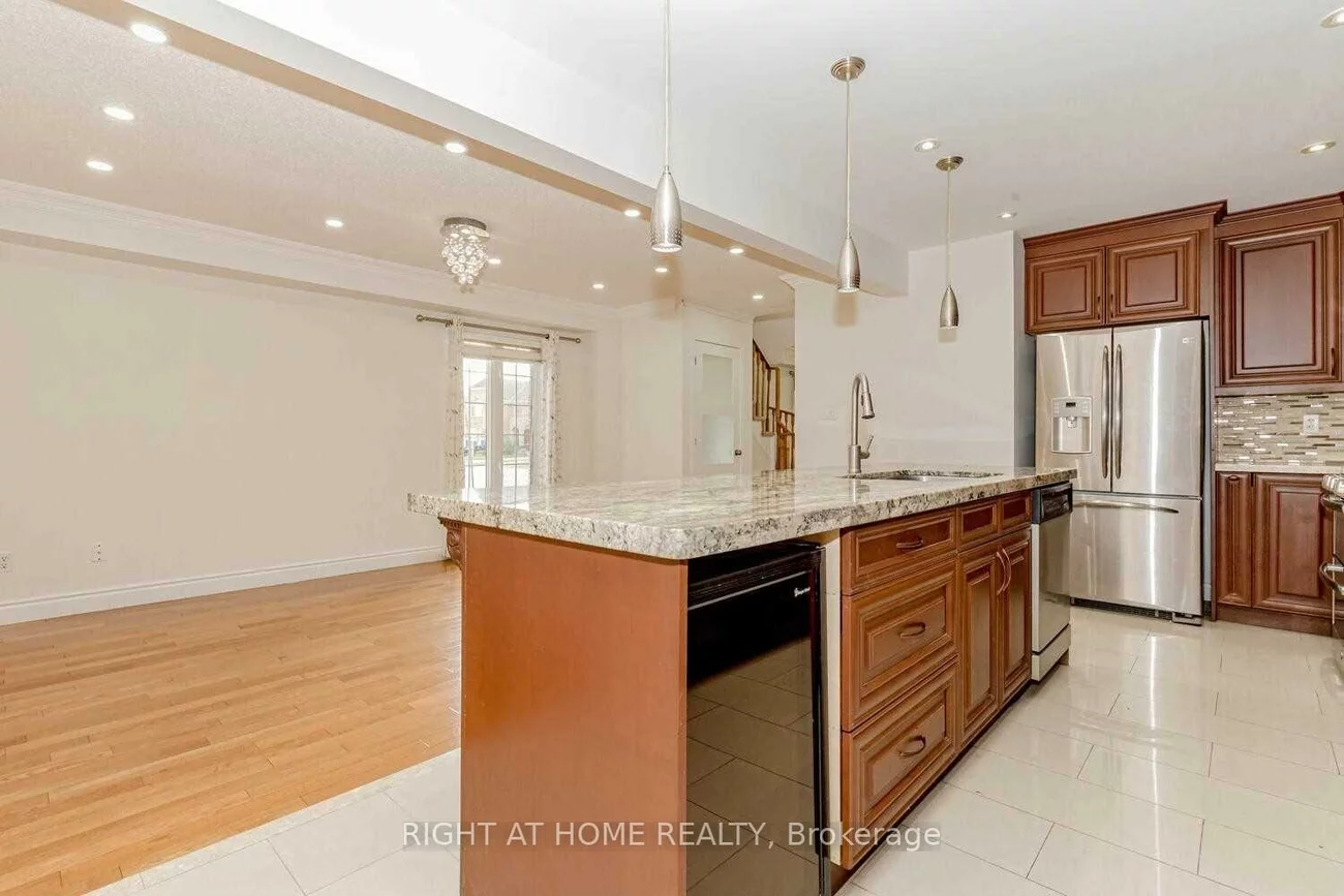 3300, Respond, Churchill Meadows, Mississauga