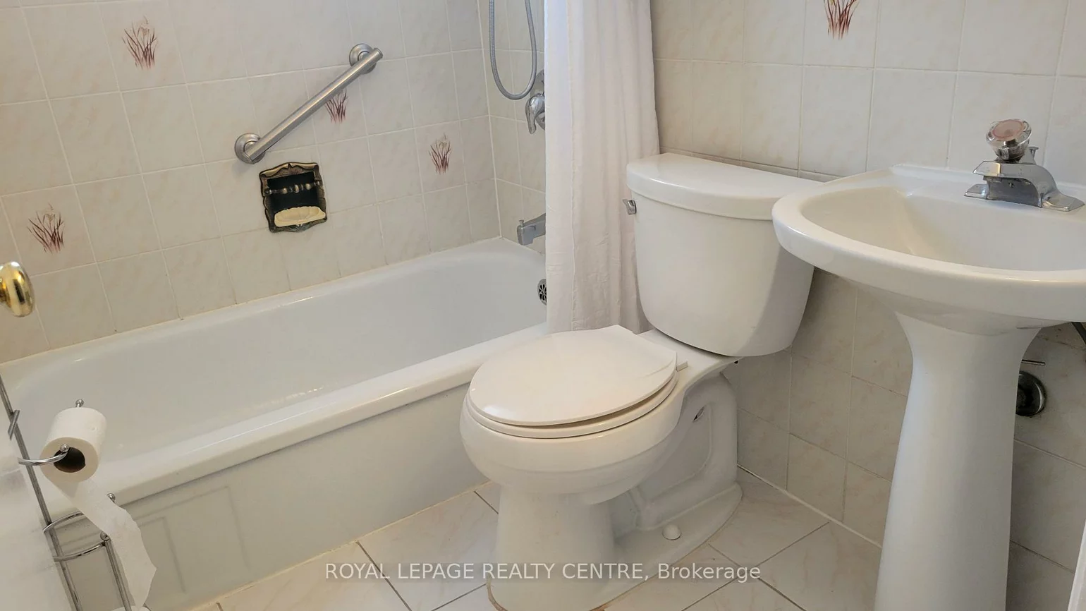 7, Earl, Streetsville, Mississauga