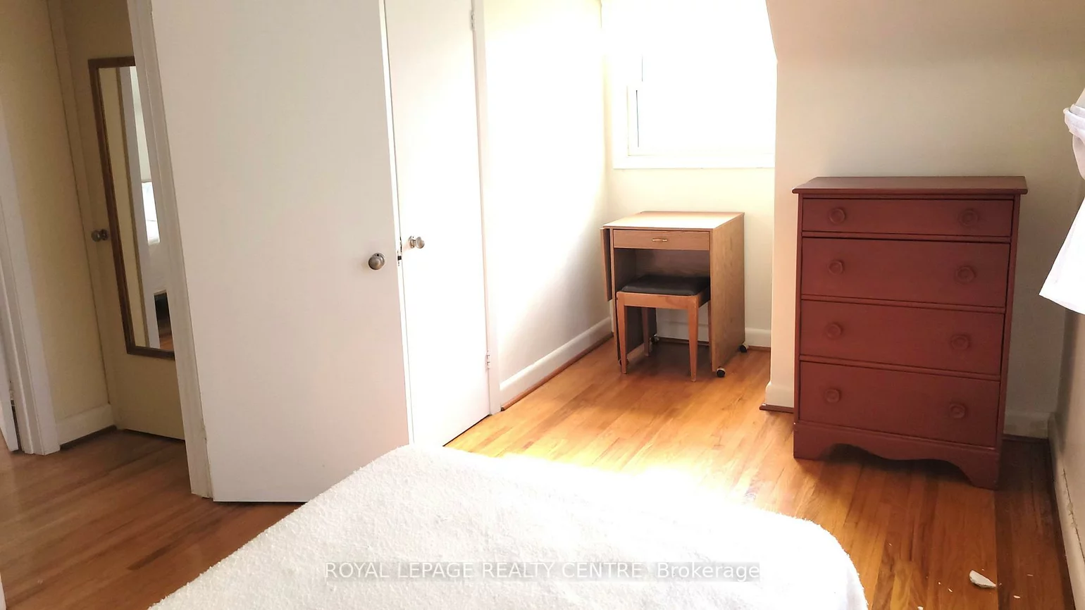 7, Earl, Streetsville, Mississauga