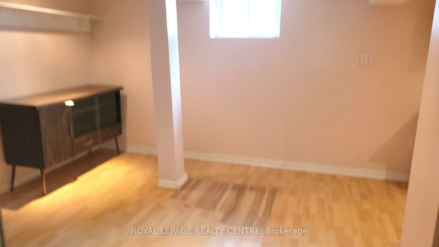 7, Earl, Streetsville, Mississauga