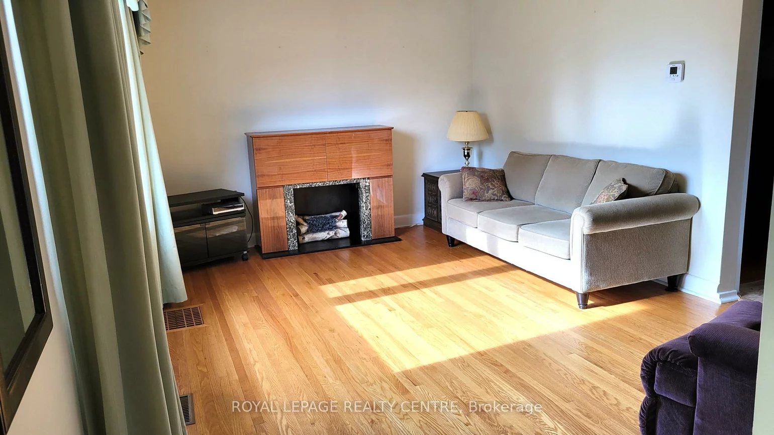 7, Earl, Streetsville, Mississauga